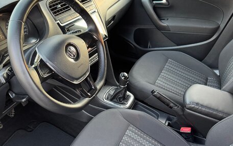 Volkswagen Polo VI (EU Market), 2017 год, 1 100 000 рублей, 10 фотография