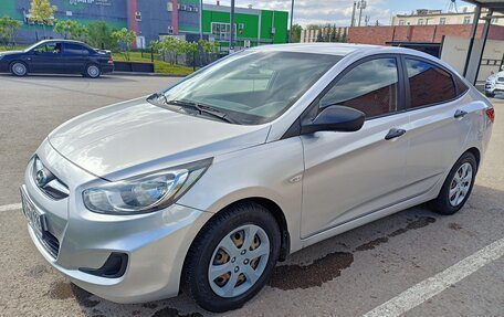 Hyundai Solaris II рестайлинг, 2014 год, 890 000 рублей, 4 фотография