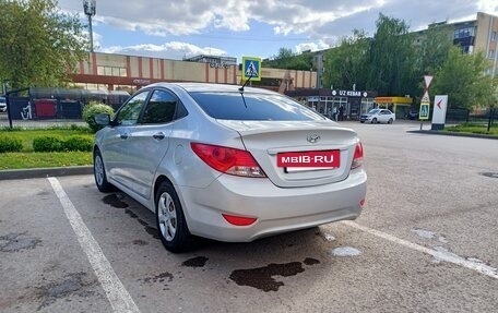 Hyundai Solaris II рестайлинг, 2014 год, 890 000 рублей, 3 фотография