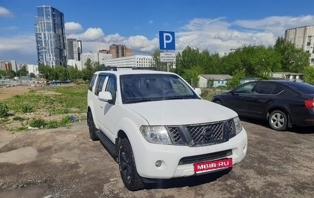 Nissan Pathfinder, 2014 год, 2 000 000 рублей, 16 фотография