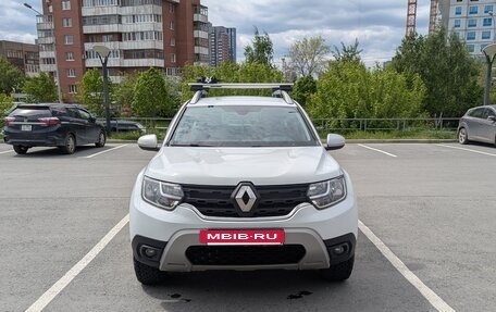 Renault Duster, 2022 год, 2 100 000 рублей, 3 фотография