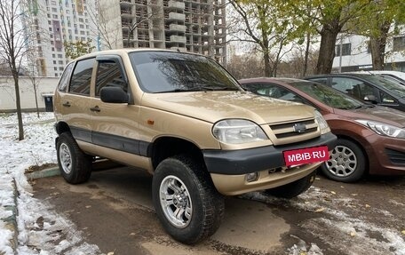 Chevrolet Niva I рестайлинг, 2004 год, 460 000 рублей, 11 фотография