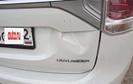 Mitsubishi Outlander III рестайлинг 3, 2014 год, 1 676 000 рублей, 15 фотография