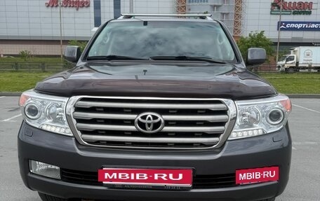 Toyota Land Cruiser 200, 2010 год, 2 500 000 рублей, 6 фотография