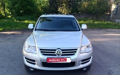 Volkswagen Touareg III, 2008 год, 1 350 000 рублей, 1 фотография
