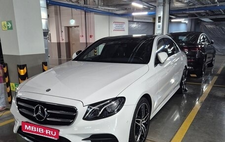 Mercedes-Benz E-Класс, 2016 год, 3 599 000 рублей, 1 фотография