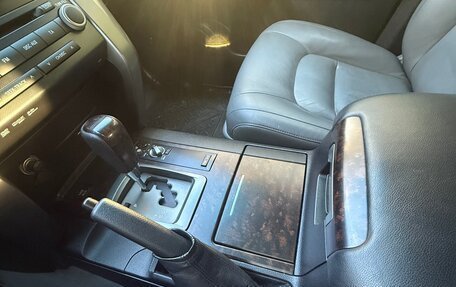 Toyota Land Cruiser 200, 2010 год, 2 500 000 рублей, 10 фотография
