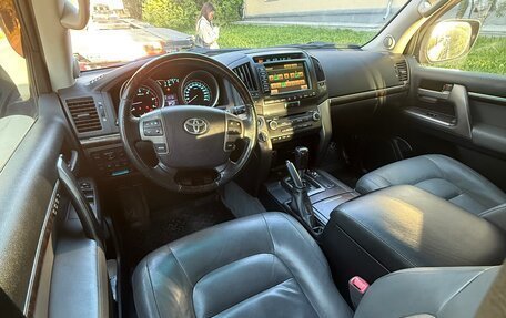 Toyota Land Cruiser 200, 2010 год, 2 500 000 рублей, 17 фотография