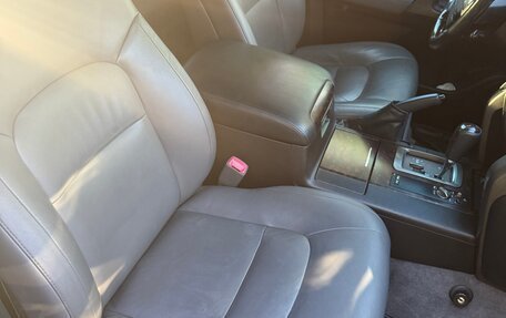 Toyota Land Cruiser 200, 2010 год, 2 500 000 рублей, 26 фотография