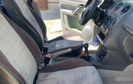 Volkswagen Caddy III рестайлинг, 2007 год, 800 000 рублей, 3 фотография
