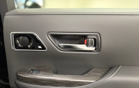 Toyota Land Cruiser, 2024 год, 11 850 000 рублей, 13 фотография