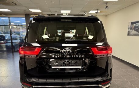 Toyota Land Cruiser, 2024 год, 11 850 000 рублей, 4 фотография