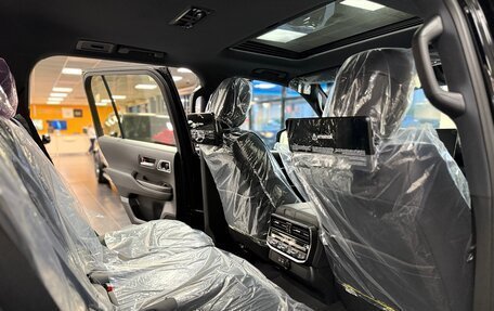 Toyota Land Cruiser, 2024 год, 11 850 000 рублей, 12 фотография