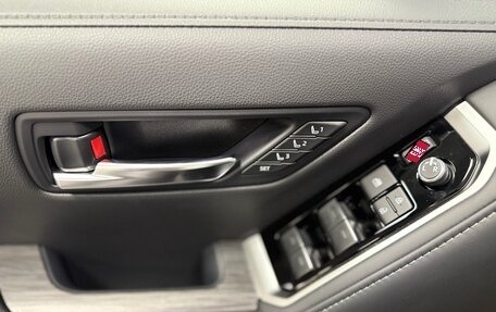 Toyota Land Cruiser, 2024 год, 11 850 000 рублей, 21 фотография