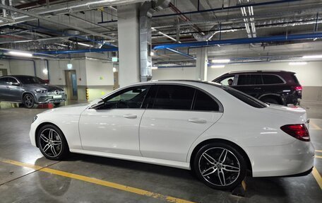 Mercedes-Benz E-Класс, 2016 год, 3 599 000 рублей, 2 фотография