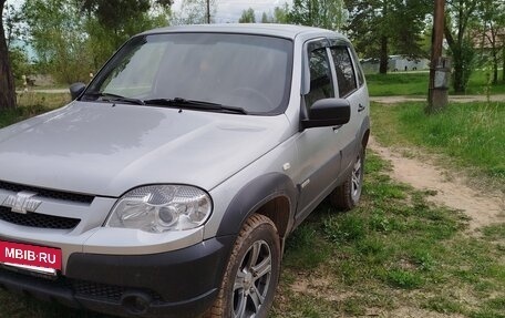 Chevrolet Niva I рестайлинг, 2016 год, 600 000 рублей, 2 фотография