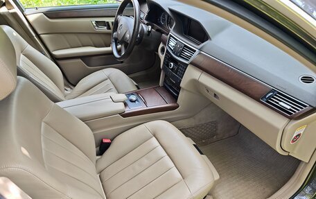 Mercedes-Benz E-Класс, 2010 год, 1 700 000 рублей, 14 фотография