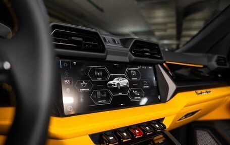 Lamborghini Urus I, 2025 год, 49 000 000 рублей, 10 фотография