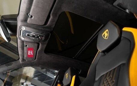 Lamborghini Urus I, 2025 год, 49 000 000 рублей, 12 фотография