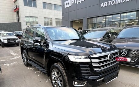 Toyota Land Cruiser, 2024 год, 12 000 000 рублей, 3 фотография