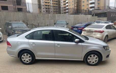 Volkswagen Polo VI (EU Market), 2015 год, 900 000 рублей, 2 фотография