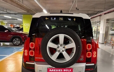 Land Rover Defender II, 2021 год, 6 800 000 рублей, 3 фотография
