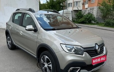 Renault Sandero II рестайлинг, 2018 год, 980 000 рублей, 1 фотография