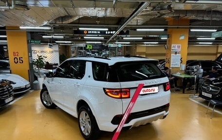 Land Rover Discovery Sport I рестайлинг, 2021 год, 2 850 000 рублей, 3 фотография