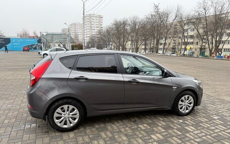 Hyundai Solaris II рестайлинг, 2015 год, 1 200 000 рублей, 8 фотография