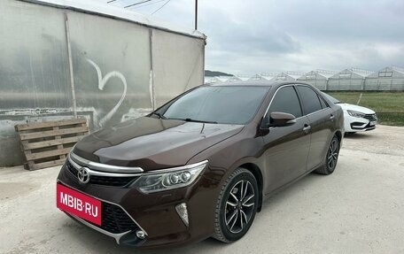 Toyota Camry, 2017 год, 1 850 000 рублей, 12 фотография