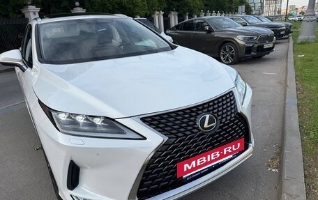 Lexus RX IV рестайлинг, 2020 год, 4 800 000 рублей, 5 фотография