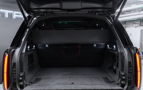 Land Rover Range Rover IV рестайлинг, 2025 год, 25 500 000 рублей, 11 фотография
