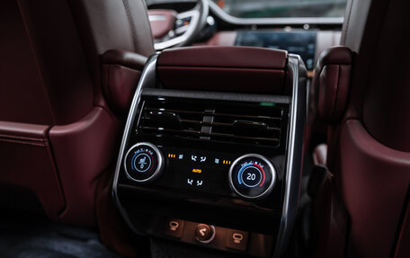 Land Rover Range Rover IV рестайлинг, 2025 год, 25 500 000 рублей, 39 фотография