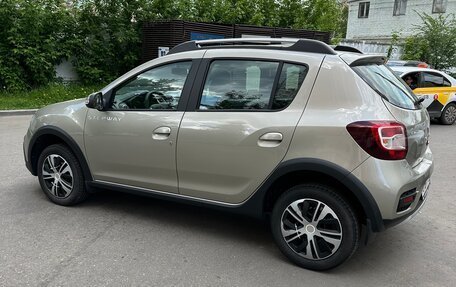 Renault Sandero II рестайлинг, 2018 год, 980 000 рублей, 10 фотография