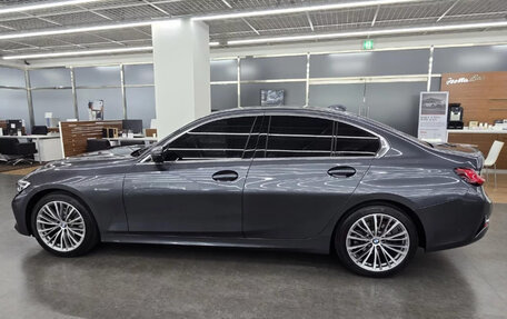 BMW 3 серия, 2022 год, 2 950 000 рублей, 5 фотография