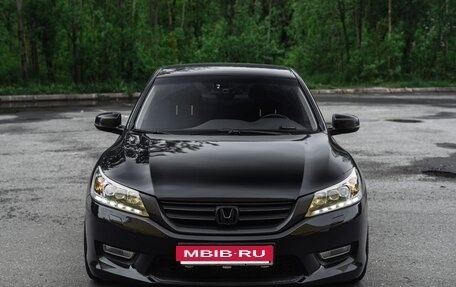 Honda Accord IX рестайлинг, 2013 год, 1 600 000 рублей, 17 фотография