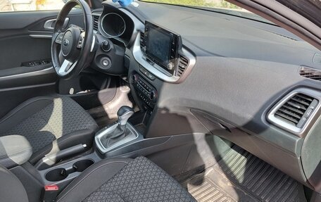 KIA cee'd III, 2020 год, 1 995 000 рублей, 9 фотография