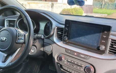 KIA cee'd III, 2020 год, 1 995 000 рублей, 21 фотография