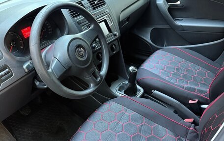 Volkswagen Polo VI (EU Market), 2012 год, 690 000 рублей, 17 фотография