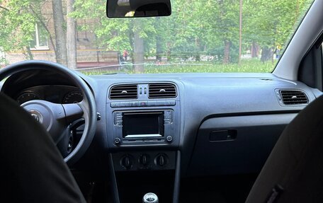 Volkswagen Polo VI (EU Market), 2012 год, 690 000 рублей, 19 фотография