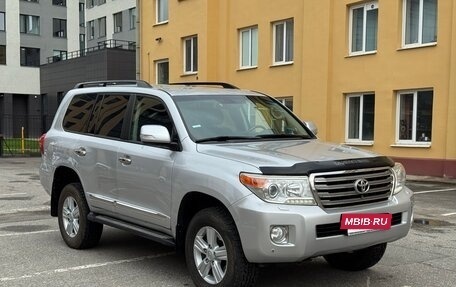 Toyota Land Cruiser 200, 2012 год, 3 690 000 рублей, 2 фотография