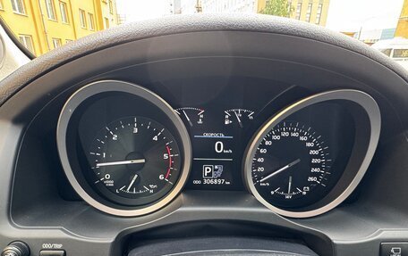 Toyota Land Cruiser 200, 2012 год, 3 690 000 рублей, 14 фотография