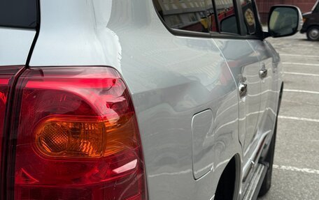 Toyota Land Cruiser 200, 2012 год, 3 690 000 рублей, 8 фотография