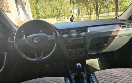 Skoda Rapid I, 2017 год, 1 000 000 рублей, 9 фотография