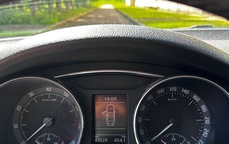 Skoda Superb III рестайлинг, 2010 год, 1 600 000 рублей, 3 фотография