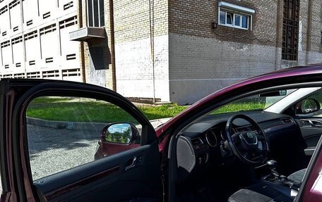Skoda Superb III рестайлинг, 2010 год, 1 600 000 рублей, 12 фотография