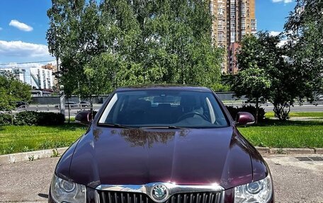 Skoda Superb III рестайлинг, 2010 год, 1 600 000 рублей, 13 фотография