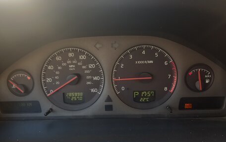 Volvo V70 III рестайлинг, 2002 год, 600 000 рублей, 8 фотография