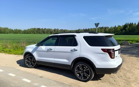 Ford Explorer VI, 2013 год, 2 100 000 рублей, 5 фотография