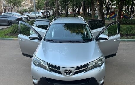 Toyota RAV4, 2013 год, 1 870 000 рублей, 13 фотография